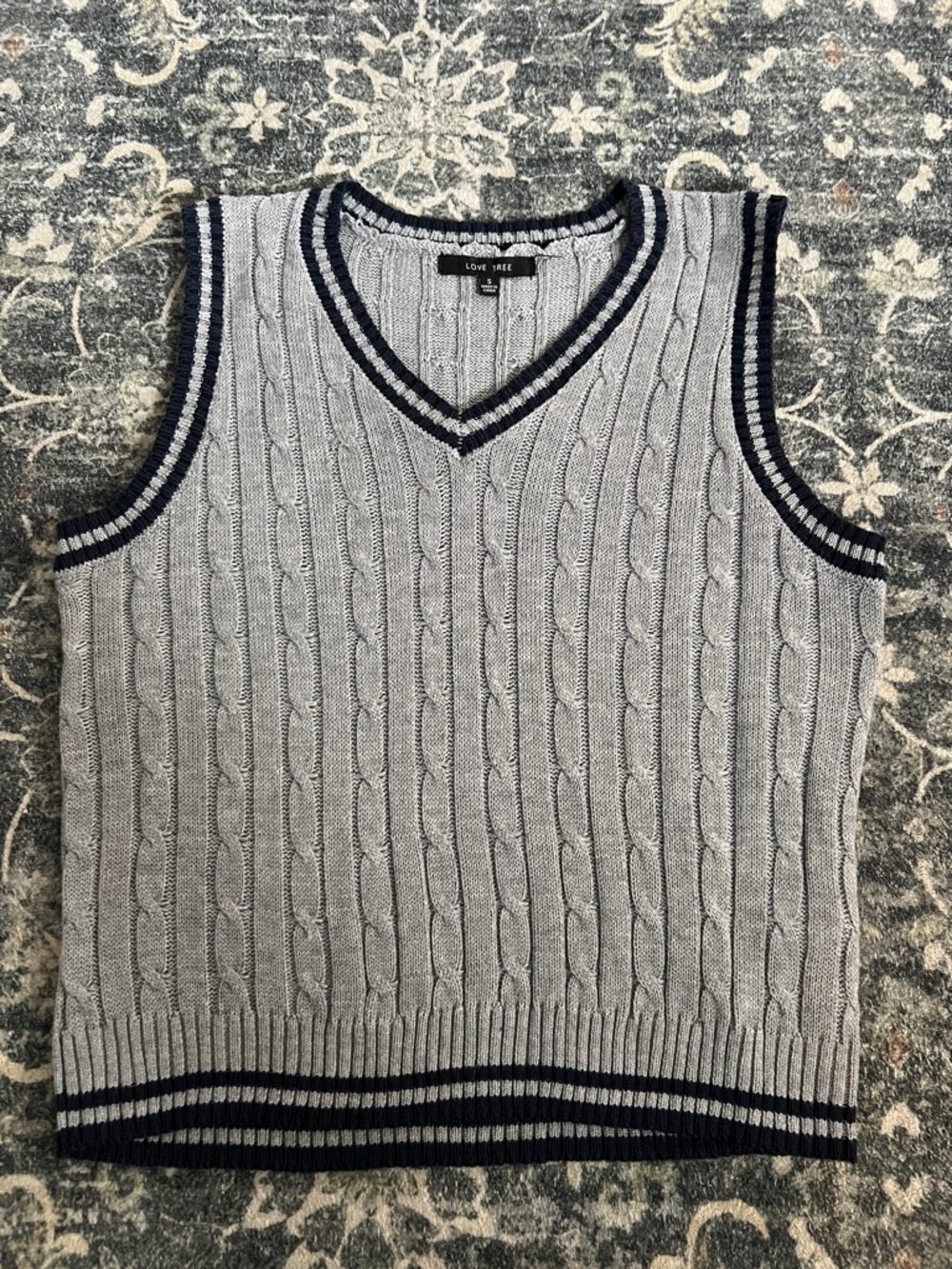 Love Tree Light Gray Cable Knit V-Neck Sweater Vest with Navy Trim